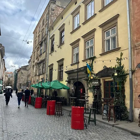 Vip Ploscha Rynok Apartmán